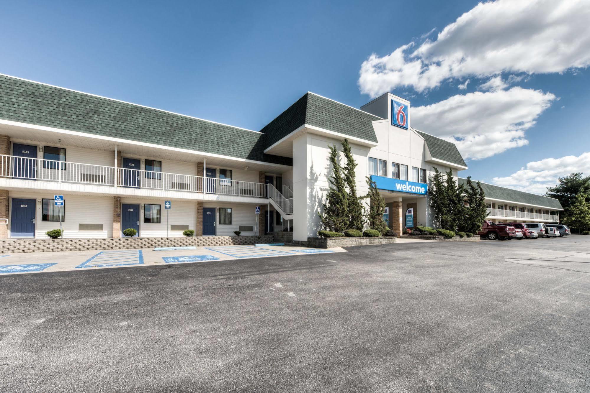 Motel 6-Niantic, Ct - New London Bagian luar foto