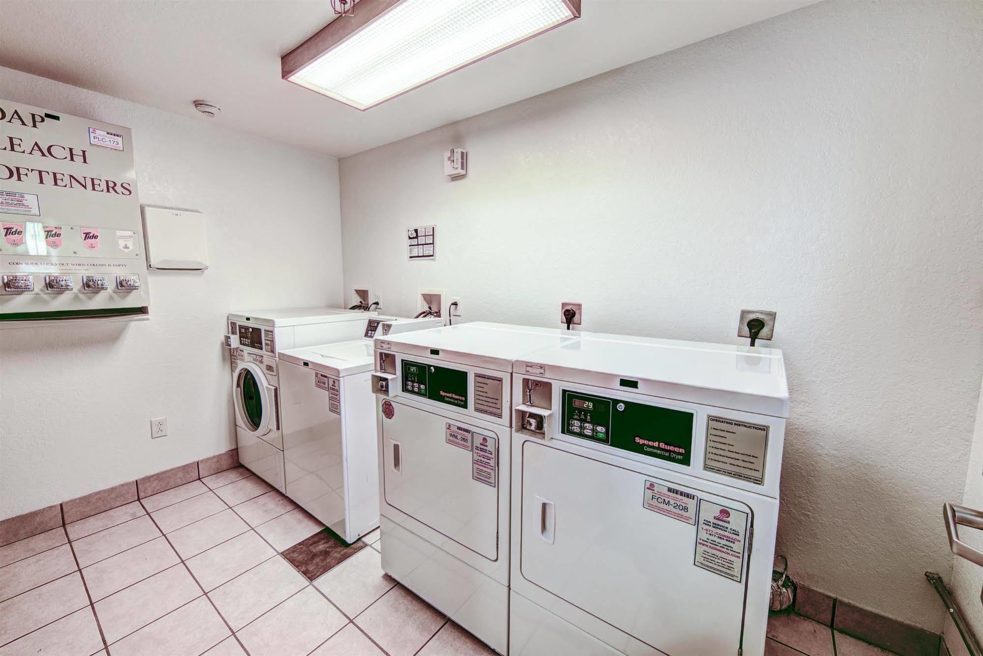 Motel 6-Niantic, Ct - New London Bagian luar foto