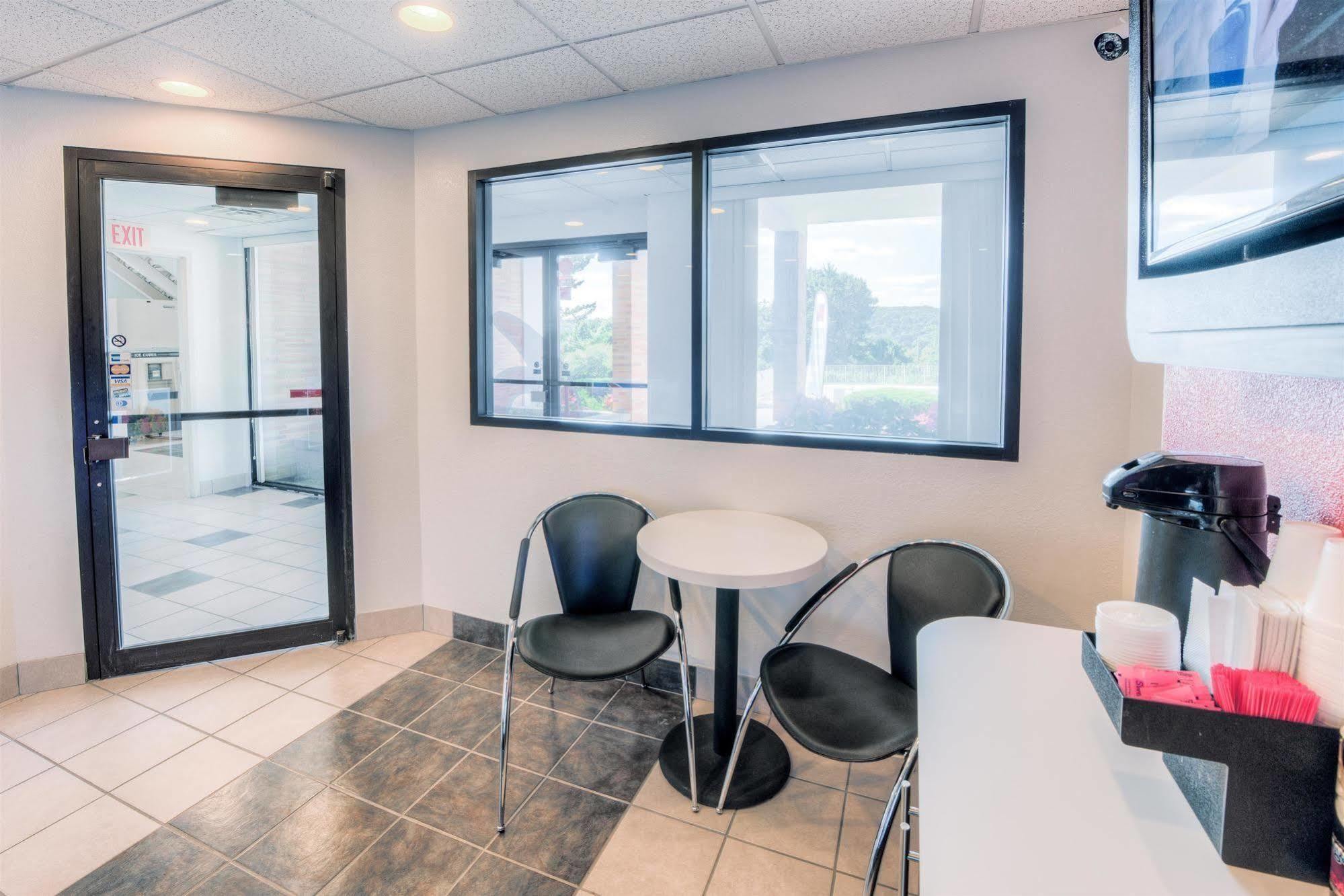 Motel 6-Niantic, Ct - New London Bagian luar foto
