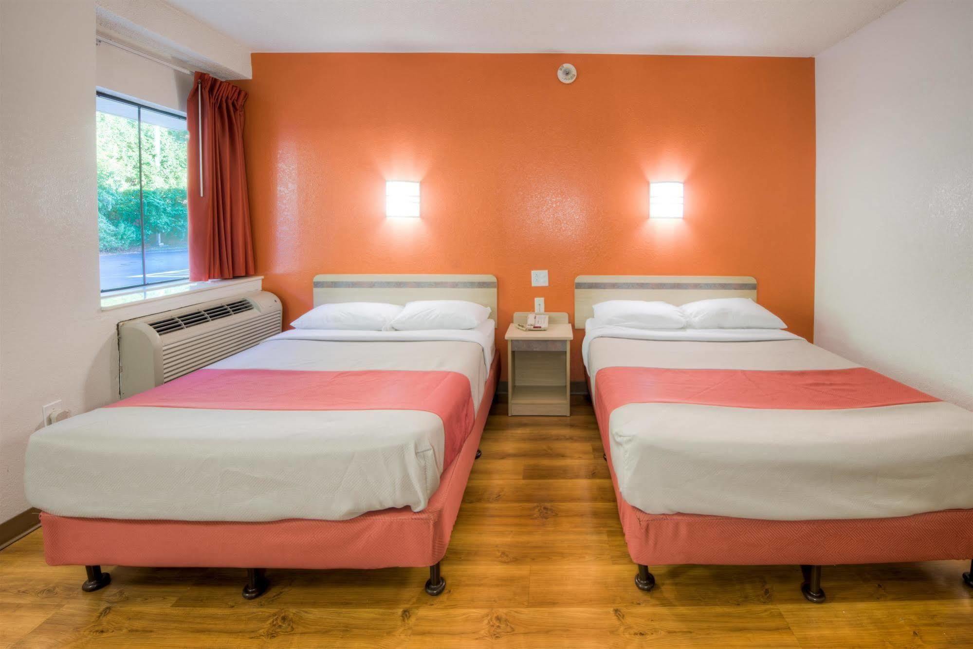 Motel 6-Niantic, Ct - New London Bagian luar foto
