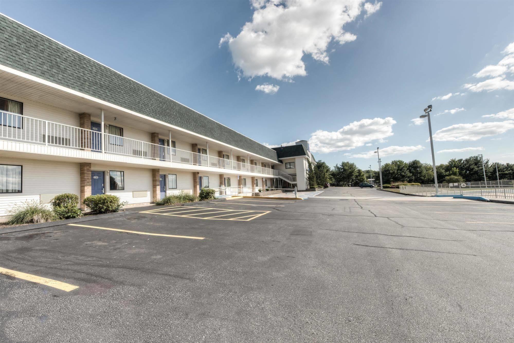 Motel 6-Niantic, Ct - New London Bagian luar foto