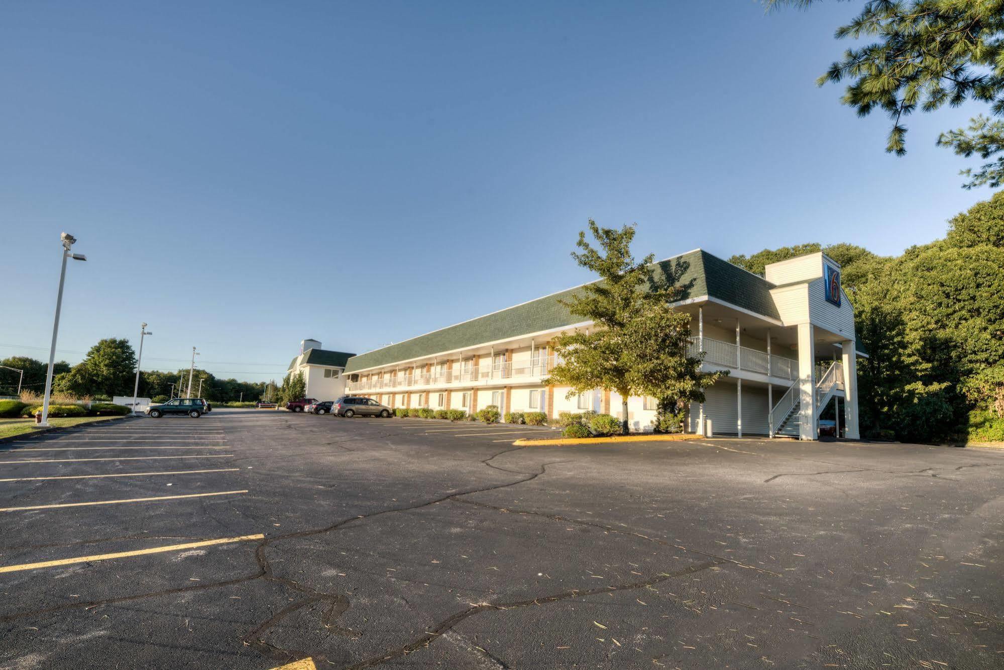 Motel 6-Niantic, Ct - New London Bagian luar foto